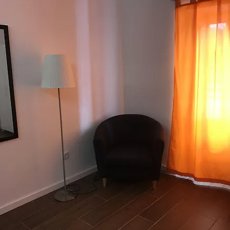 בית נופש Stonewood Al *