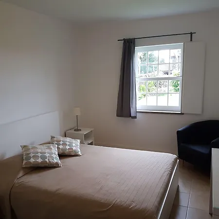 Stonewood Al Prázdninový dům São Vicente Ferreira