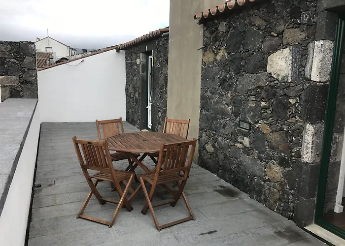 Stonewood Al Holiday home *